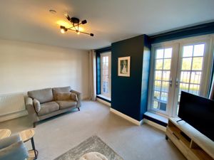 Lounge- click for photo gallery